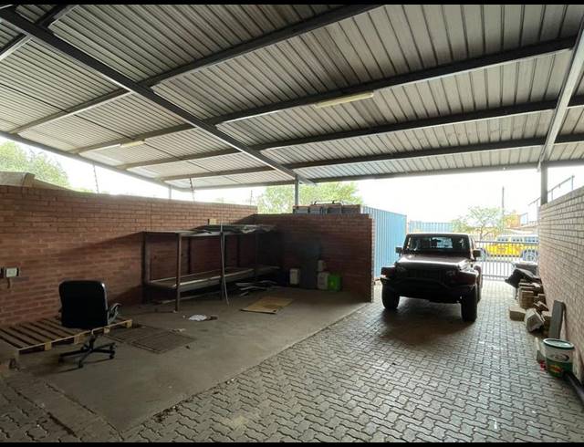 INDUSTRIAL PROPERTY TO RENT IN HENNOPSPARK